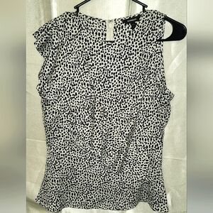 EXPRESS BLK & WHT ASYMMETRICAL RUFFLE BLOUSE SIZE SMALL